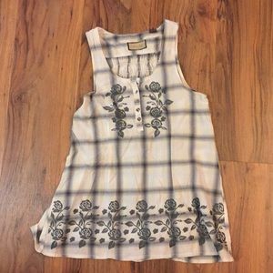 Plaid sleeveless top
